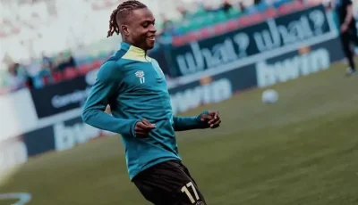 مدير تعاقدات أستريلا يوضح تفاصيل معاناة بانزا مع الكوليسترول وشرط الزمالك لإتمام الصفقة
