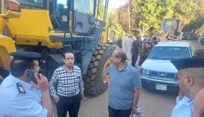 محافظ أسيوط يتابع بحذر تداعيات انهيار منزل في قرية كوم أبو شيل