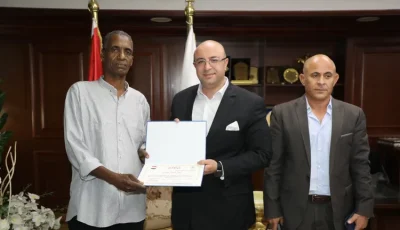محافظ بني سويف يُكرّم عم طارق عامل المزلقان لإنقاذه حياة شاب