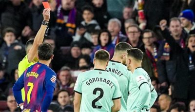 موندو ديبورتيفو تكشف “حديث الفار” في طرد لاعب أتلتيك بلباو أمام برشلونة