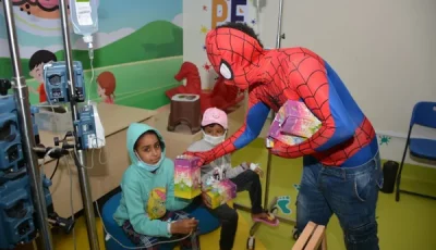 ضحكة في يومهم العالمي.. شفاء الأورمان تُسعد أطفال السرطان باحتفالية سبايدر مان وعرائس ديزني