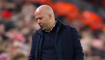 “بي بي سي” تكشف تطورات موقف سلوت من الرحيل عن ليفربول