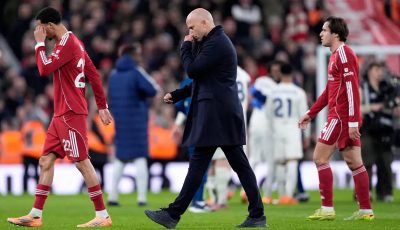 سلوت يتعرض لإهانات من جمهور نوتينجهام فورست خلال مباراة ليفربول