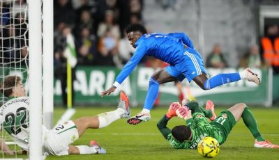 بينيا يشكك في صحة الهدف الثاني لـ ريال مدريد بعد التعادل مع إلتشي