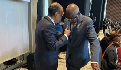 وزير الخارجية يبحث مع نظيره الموريتاني آفاق زيادة الاستثمارات والتبادل التجاري