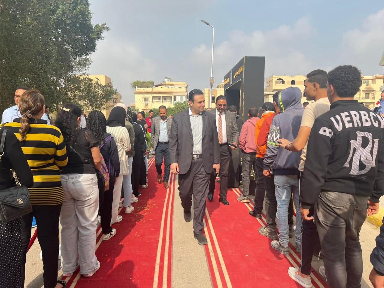 لا يتوفر وصف.