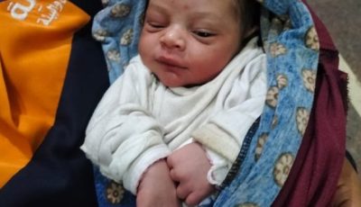 كشف لغز العثور على طفل رضيع بمحيط مسجد الفولي بالمنيا