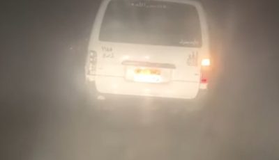 شبورة كثيفة تحجب الرؤية على طرق مطروح .. و«المرور» تغلق طريق القاهرة |شاهد