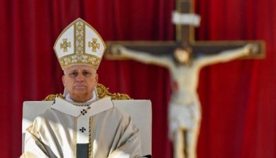 بابا الفاتيكان يدعو جوقات الكنيسة إلى ترنيم المحبة وتجنب الاستعراض في قداس اليوبيل