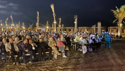 البورسعيدية يتابعون فعاليات افتتاح المتحف المصري الكبير من خلال شاشات العرض في الساحات والميادين