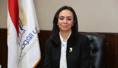 “آية عبد الرحمن ليست مجرد صوت”.. مايا مرسي تُشيد بمذيعة دولة التلاوة