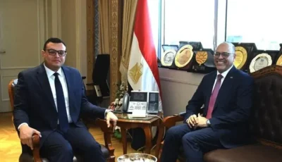 وزيرا الإسكان والعمل يناقشان تعزيز التنسيق المشترك ودعم الكوادر في المشروعات القومية