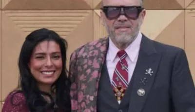 “جماجم وعصا برأس شيخ خليجي”.. من هو رجل الأعمال السعودي الذي جذب المصريين بإطلالته في حفل افتتاح المتحف الكبير؟