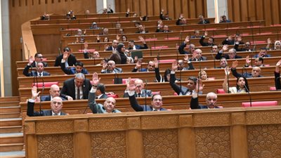 البرلمان يوافق نهائيا على منحة بقيمة 10 مليون دولار من كوبا لتطوير تكنولوجيا صيانة السيارات الكهربائية