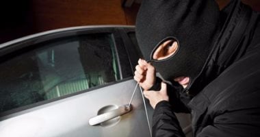 اعترافات المتهم تفضح حيلته.. سقوط لص السيارات بـ“توصيل الأسلاك” فى حلوان