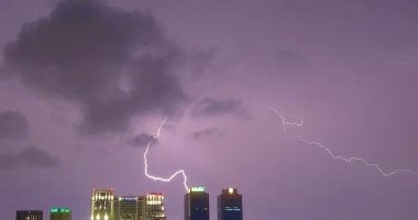 «سُبحان الذى يُسبّح الرعد بحمده».. الصيغة الصحيحة لدعاء البرق والرعد