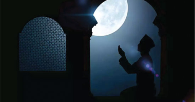 «اللهم اغسلني فيه من الذنوب».. دعاء اليوم 23 من رمضان وثوابه