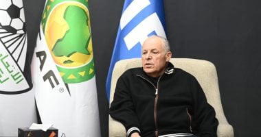 أبو ريدة يطمئن على إصابة محمد حمدى باتصال هاتفى مع ممدوح عيد