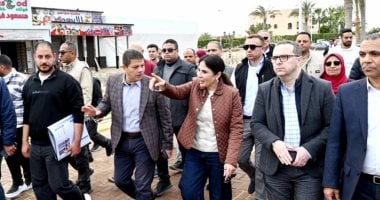وزيرة الإسكان تتفقد المشروعات الجاري تنفيذها وأعمال التطوير بقرى مارينا