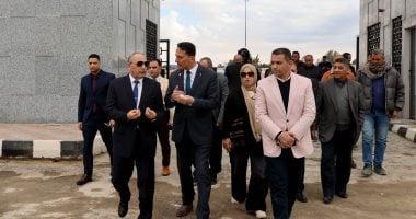 محافظ الإسماعيلية يتفقد البوابة الجديدة للمنطقة الحرة العامة الاستثمارية