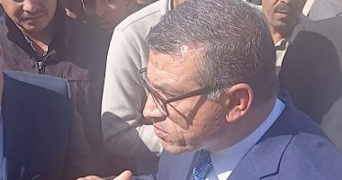 محافظ قنا لرئيس مدينة قفط: تطهير الترع يتشال أول بأول علشان القمامة