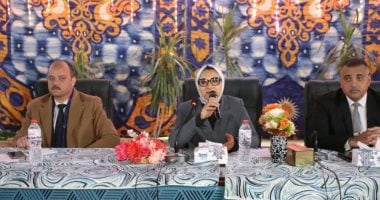 محافظ الوادى الجديد تصدر حزمة قرارات لدعم أهالى قرية الشيخ والى بالداخلة