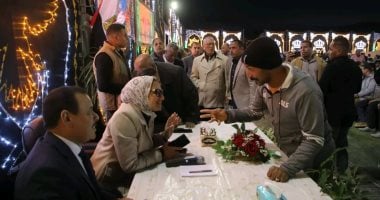 محافظ الوادى الجديد تعقد لقاءً جماهيريًا مع أهالى بلاط