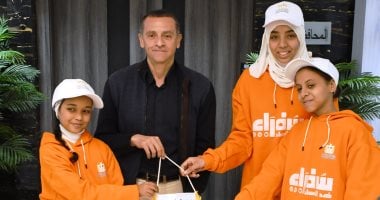 محافظ أسوان يدعم مبادرة «بطل من حجر» للشباب.. صور