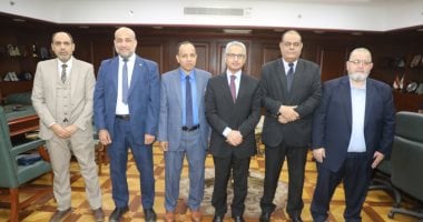 محافظ بنى سويف يستقبل وفد هيئة التدريس بكلية الدراسات الإسلامية والعربية