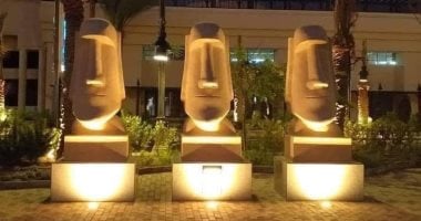 تجذب السياح من مختلف الجنسيات.. تماثيل الممشى السياحى بالغردقة تتحول إلى متحف فنى عالمى مفتوح.. خضعت لأعمال ترميم العام الماضى لتواصل إبهار الزائرين وتعكس تلاقى الثقافات على أرض البحر الأحمر.. صور
