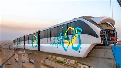 إقبال واسع على المونوريل.. ومواطنون يستخدمونه لزيارة العاصمة الإدارية لأول مرة
