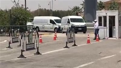 وصول جثمان عبد الرحمن أبو زهرة إلى مسجد الشرطة لأداء صلاة الجنازة.. صورة