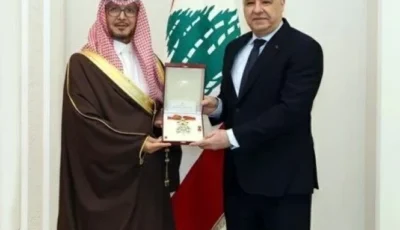 في زيارة وداعية.. الرئيس عون يمنح السفير بخاري «وسام الأرز» – أخبار السعودية