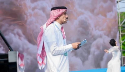 خلال مهرجان الشعر الدولي للشباب في بكين.. شاعر سعودي يتخذ سور الصين منبراً لقصائده – أخبار السعودية