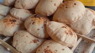 لا توجد قرارات رسمية بخفض وزن رغيف الخبز.. وما يُثار حول الـ 70 جراماً “اجتهادات شخصية”