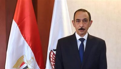 محافظ سوهاج يعدل مواعيد ورديات النظافة لحماية العمال من الموجة الحارة