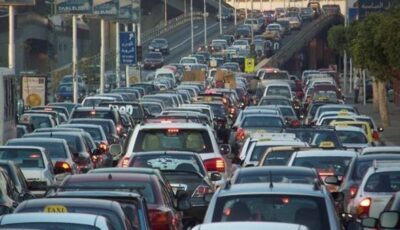 حالة المرور اليوم بالقاهرة والجيزة والقليوبية، سيولة على أغلب المحاور وكثافات محدودة بمناطق الذروة