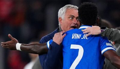 مورينيو يُبلغ ريال مدريد بموقفه من رحيل فينيسيوس جونيور