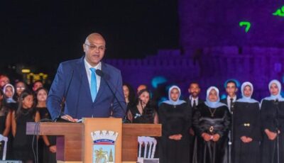 محافظ الإسكندرية يستقبل عددًا من القيادات ضمن احتفالات العيد القومي الـ74 بقلعة قايتباي