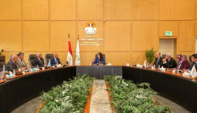وزيرة الإسكان تتابع منظومة مياه الشرب والصرف الصحي بمحافظة أسيوط