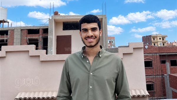 شابٌ قلبه معلق بالمساجد وألم فراق الأب وإرادة تتحدى الظروف، 5 قصص إنسانية في قائمة أوائل الثانوية الأزهرية بالشرقية