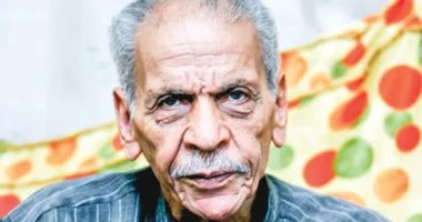 أحمد فؤاد نجم علامة بارزة فى شعر العامية.. لم يحصل على الثانوية العامة