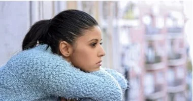التفكير المفرط.. استشارى يقدم خطوات سهلة لراحة أعصابك