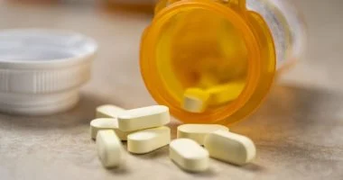 FDA توافق على مسكن للألم يمتد تأثيره لـ 12 ساعة