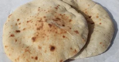 ماذا يحدث لجسمك عندما تتناول الخبز المتعفن؟.. وكيف تحافظ عليه من التلف؟