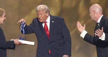 قبل نهائي كأس العالم.. 3 كتب تكشف كواليس الفيفا بين إدارة اللعبة وأزمات الفساد