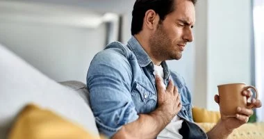 هل يتأثر بالأعصاب.. كيف يصنع القلب نبضاته
