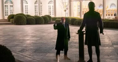 رقم 5.. ترامب يضع تمثالًا جديدًا لتوماس جيفرسون بالبيت الأبيض