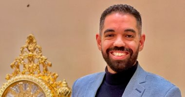محمد زكى بعد فوزه بالتشجيعية: تكريم عرض الآرتيست أهم من تكريمى الشخصى