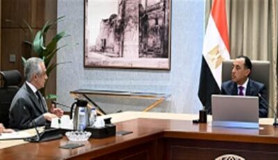 مدبولي: نسعى لوصول خدمات التوثيق والشهر العقاري إلى المواطن في كل المحافظات